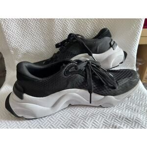 Sorel Kinetic RNEGD Lace Sneakers Women’s 9.5 Black White Running Shoes